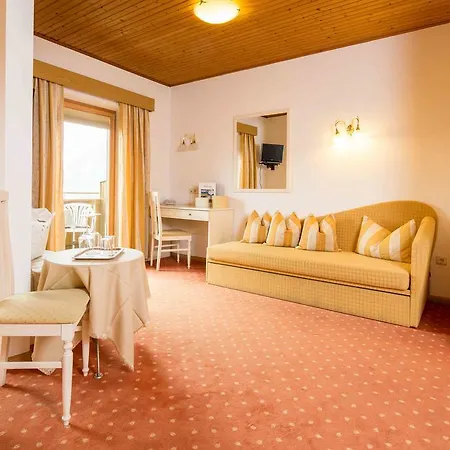 Hotel An Der Linde 3*